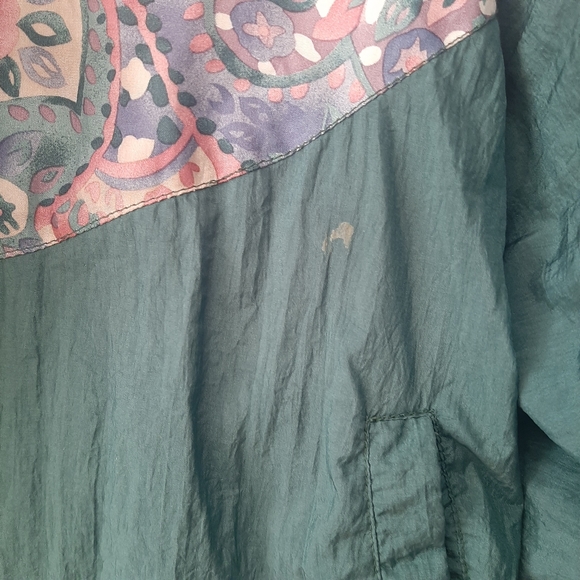 Vintage windbreaker track jacket - Picture 8 of 8